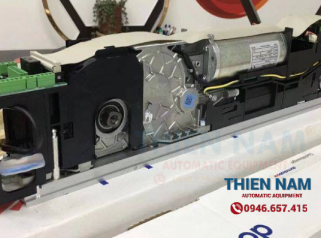 CỬA TỰ ĐỘNG DORMA MỞ CÁNH SWING ED100/ED250