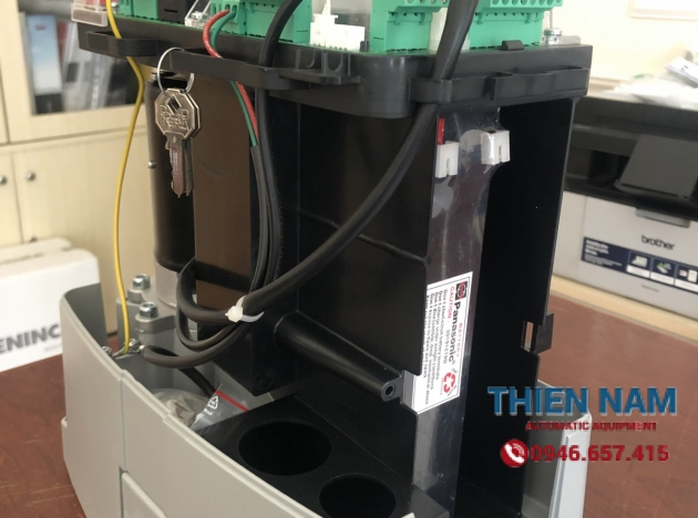 600kg MOTOR CỔNG TRƯỢT (LÙA) TỰ ĐỘNG BENINCA BULL624 TURBO (600kg)